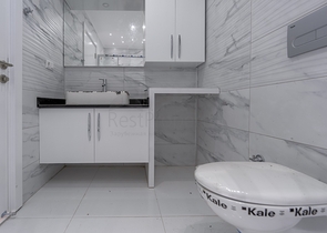 مجمع سكني قيد الانشاء - قريب من البحر - في منطقة اوبا / الانيا 