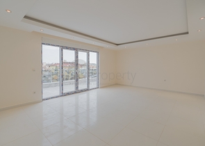 مجمع سكني قيد الانشاء - قريب من البحر - في منطقة اوبا / الانيا 