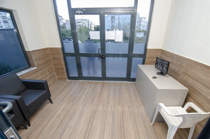  شقة 2 + 1 مع أثاث في هورما كونيالتي