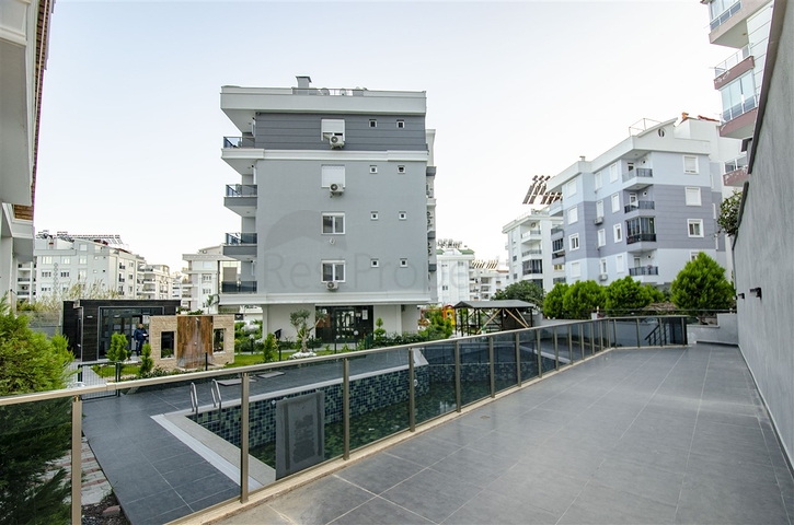  شقة 2 + 1 مع أثاث في هورما كونيالتي