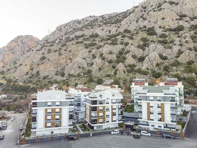  شقة 2 + 1 مع أثاث في هورما كونيالتي