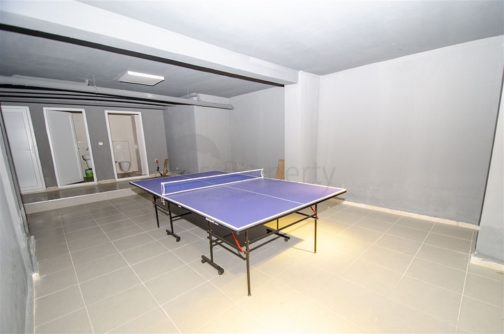  شقة 2 + 1 مع أثاث في هورما كونيالتي