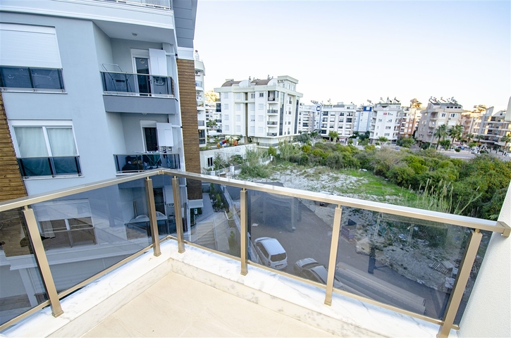  شقة 2 + 1 مع أثاث في هورما كونيالتي