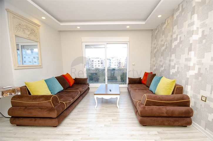  شقة 2 + 1 مع أثاث في هورما كونيالتي