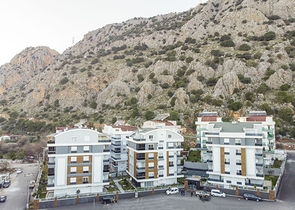  شقة 2 + 1 مع أثاث في هورما كونيالتي