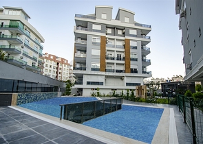  شقة 2 + 1 مع أثاث في هورما كونيالتي