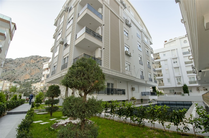 شقة مفروشة من غرفتي نوم ضمن مجمع حديث في كونيالتي /انطاليا 