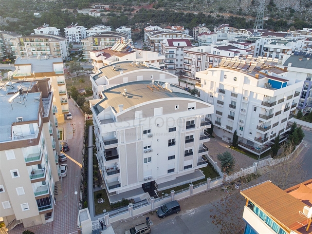 شقة مفروشة من غرفتي نوم ضمن مجمع حديث في كونيالتي /انطاليا 