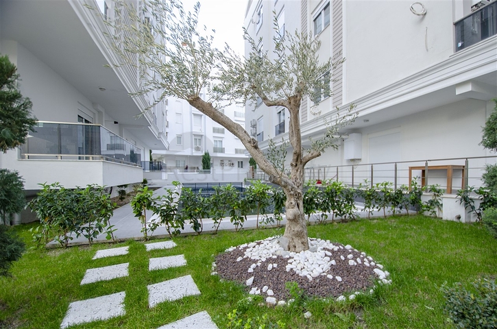 شقة مفروشة من غرفتي نوم ضمن مجمع حديث في كونيالتي /انطاليا 