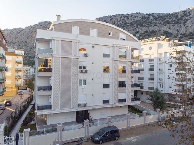 شقة مفروشة من غرفتي نوم ضمن مجمع حديث في كونيالتي /انطاليا 