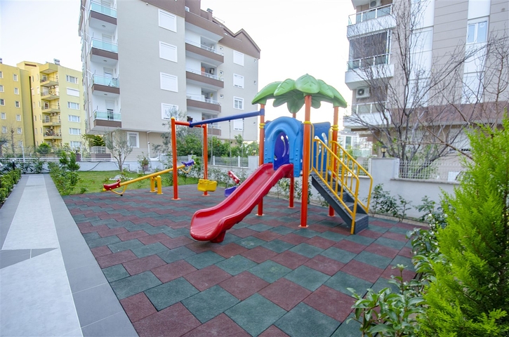 شقة مفروشة من غرفتي نوم ضمن مجمع حديث في كونيالتي /انطاليا 