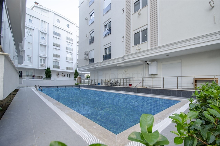 شقة مفروشة من غرفتي نوم ضمن مجمع حديث في كونيالتي /انطاليا 