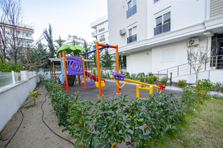 شقة مفروشة من غرفتي نوم ضمن مجمع حديث في كونيالتي /انطاليا 