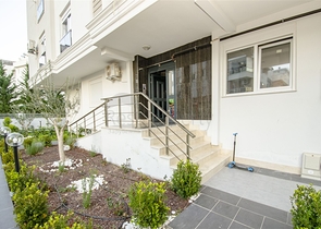 شقة مفروشة من غرفتي نوم ضمن مجمع حديث في كونيالتي /انطاليا 