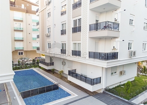 شقة مفروشة من غرفتي نوم ضمن مجمع حديث في كونيالتي /انطاليا 