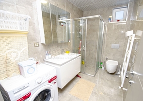 شقة مفروشة من غرفتي نوم ضمن مجمع حديث في كونيالتي /انطاليا 