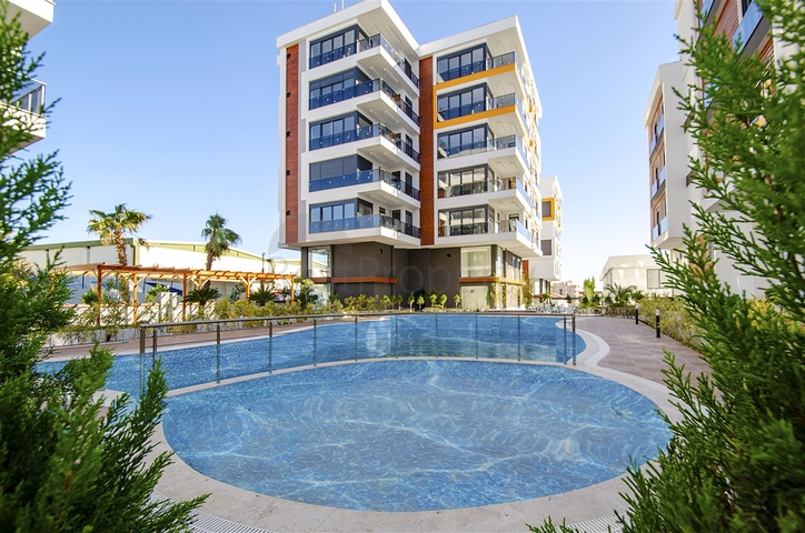 شقق 3 + 1 واسعة في كيبيز أنطاليا