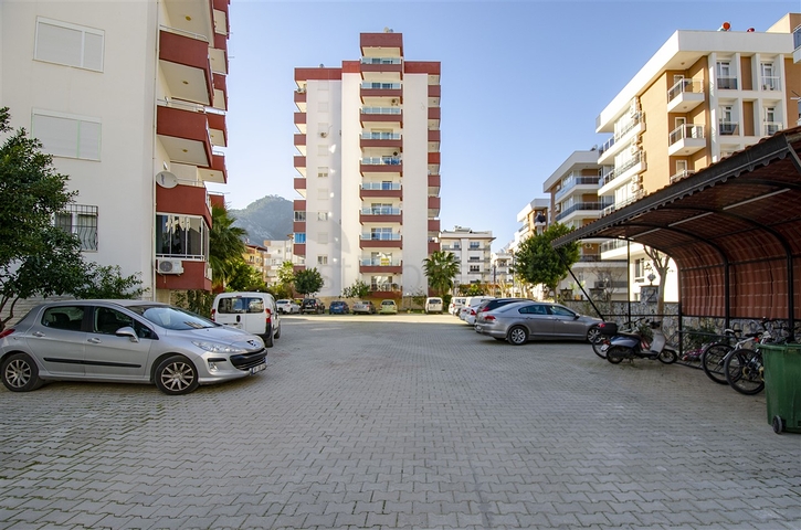 2 + 1 شقة مطلة على البحر في منطقة كونيالتي في أنطاليا