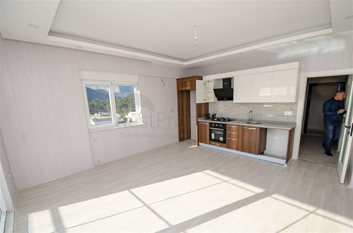 2 + 1 شقة مطلة على البحر في منطقة كونيالتي في أنطاليا