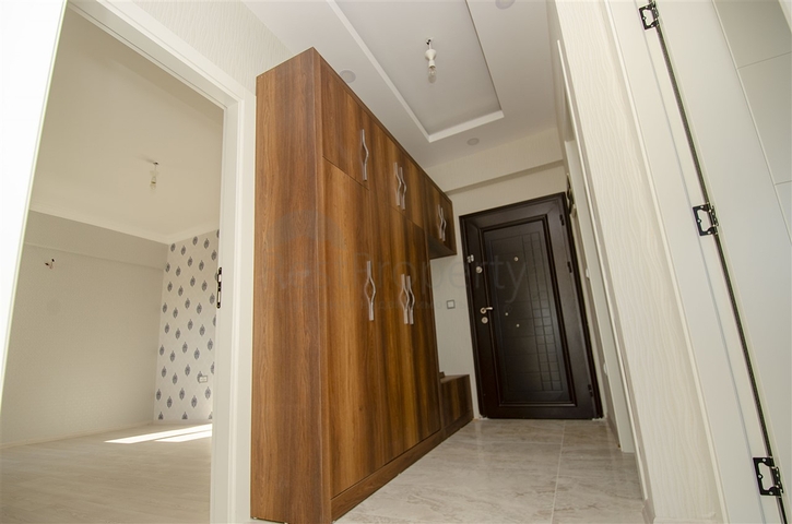 2 + 1 شقة مطلة على البحر في منطقة كونيالتي في أنطاليا