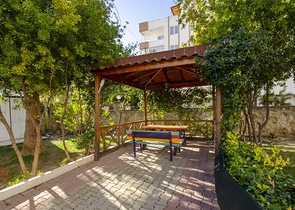 2 + 1 شقة مطلة على البحر في منطقة كونيالتي في أنطاليا