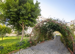 2 + 1 شقة مطلة على البحر في منطقة كونيالتي في أنطاليا