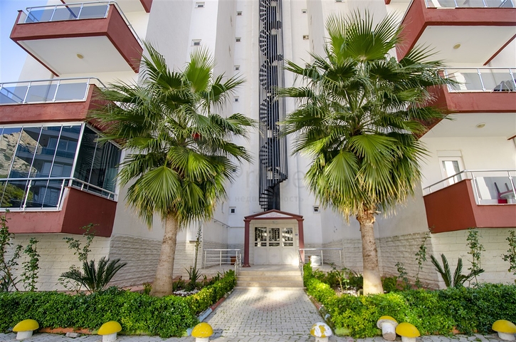 شقة مجددة 2 + 1  في كونيالتي أنطاليا