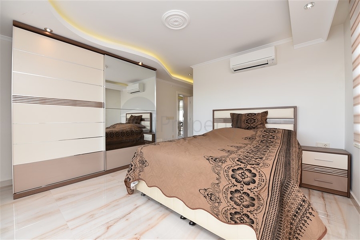 فيلا مع مسبح خاص -ضمن مجمع سكني 5 نجوم - في جيكجلي / الانيا 