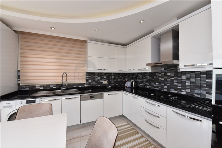 فيلا مع مسبح خاص -ضمن مجمع سكني 5 نجوم - في جيكجلي / الانيا 