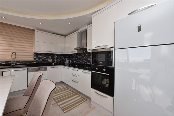 فيلا مع مسبح خاص -ضمن مجمع سكني 5 نجوم - في جيكجلي / الانيا 