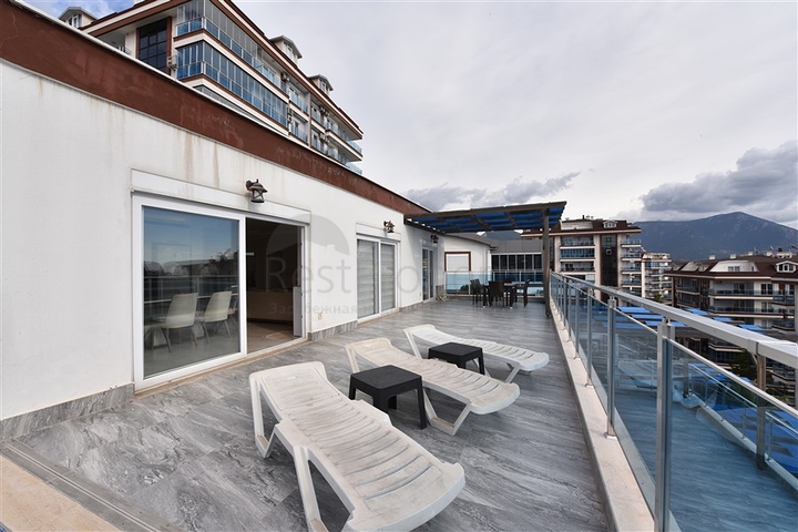 فيلا مع مسبح خاص -ضمن مجمع سكني 5 نجوم - في جيكجلي / الانيا 