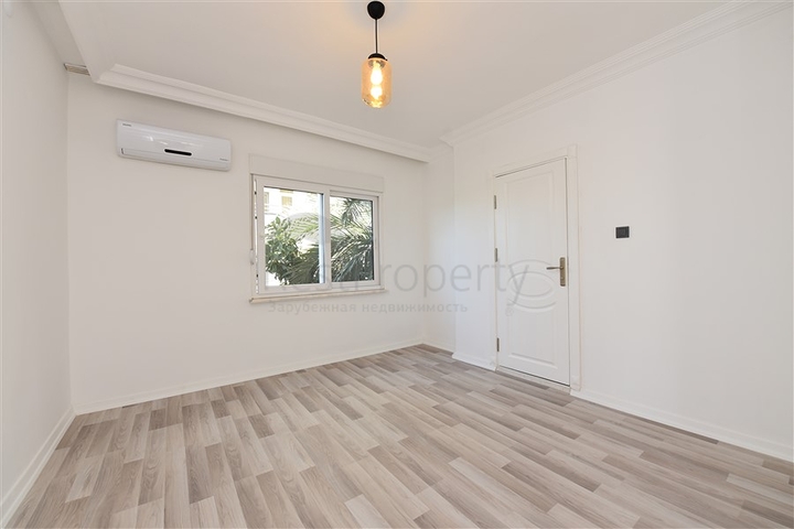 على البحر مباشرة - شقة غرفتين وصالة -مفروشة -بسعر مميز - في مهموتلار / الانيا 