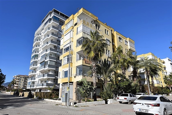 على البحر مباشرة - شقة غرفتين وصالة -مفروشة -بسعر مميز - في مهموتلار / الانيا 