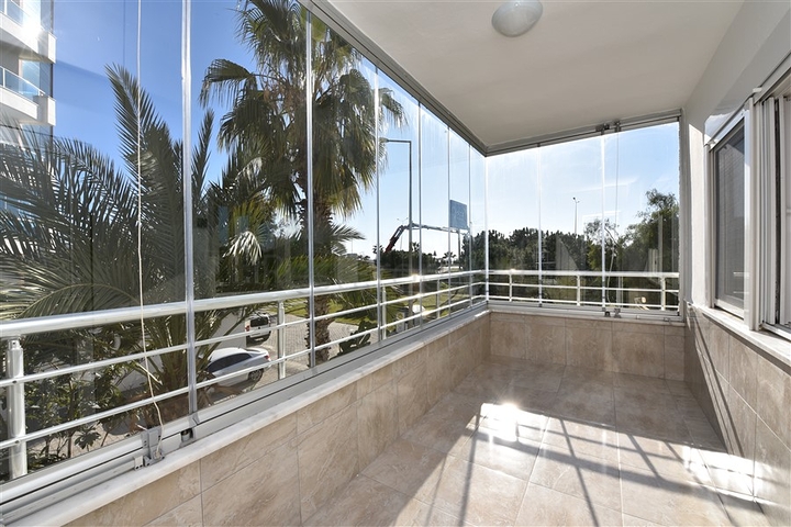 على البحر مباشرة - شقة غرفتين وصالة -مفروشة -بسعر مميز - في مهموتلار / الانيا 