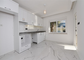 على البحر مباشرة - شقة غرفتين وصالة -مفروشة -بسعر مميز - في مهموتلار / الانيا 