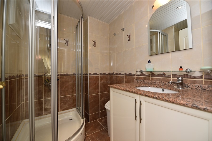 اطلالة بحرية - شقة مفروشة - تصميم غرفتين وصالة - في مهموتلار / الانيا 