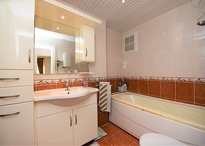 اطلالة بحرية - شقة مفروشة - تصميم غرفتين وصالة - في مهموتلار / الانيا 