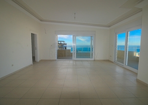 اطلالة بحر - شقة 4 غرف وصالة - في مهموتلار / الانيا 