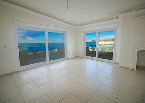 اطلالة بحر - شقة 4 غرف وصالة - في مهموتلار / الانيا 