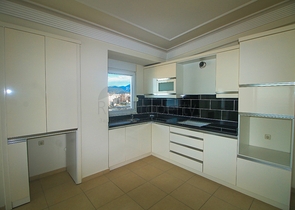 اطلالة بحر - شقة 4 غرف وصالة - في مهموتلار / الانيا 