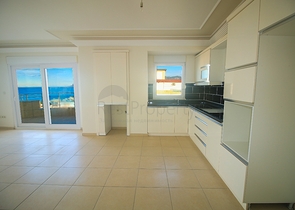 اطلالة بحر - شقة 4 غرف وصالة - في مهموتلار / الانيا 