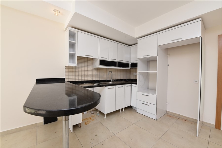 مجمع بخدمات 5 نجوم - شقة تصميم 1+1 - في منطقة جيكجلي الراقية / الانيا 