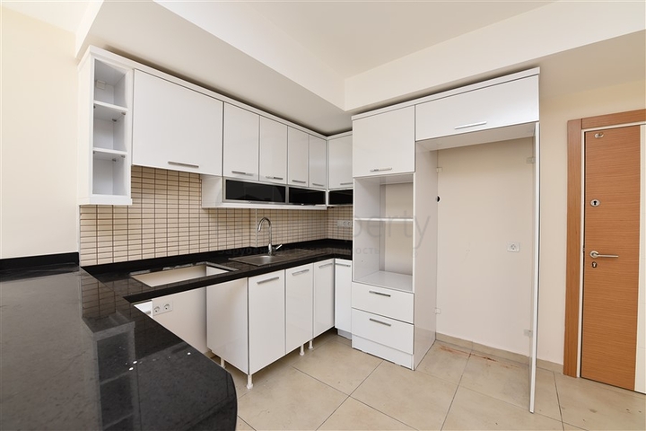 مجمع بخدمات 5 نجوم - شقة تصميم 1+1 - في منطقة جيكجلي الراقية / الانيا 