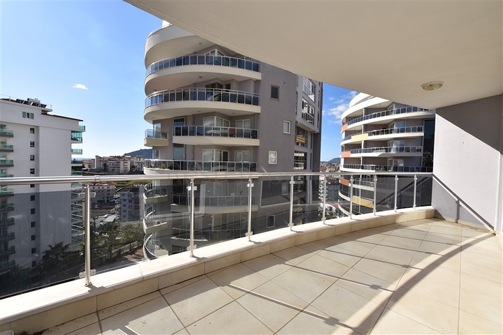 مجمع بخدمات 5 نجوم - شقة تصميم 1+1 - في منطقة جيكجلي الراقية / الانيا 