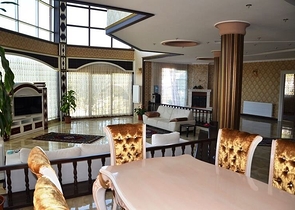 قصر فاخر - اطلالة بحرية ساحرة - افخم انواع الأثاث - في مركز الانيا 