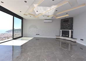 فيلا  -اطلالة بحر وقلعة - تصميم 4 غرف وصالة - في مركز الانيا 