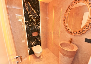 فيلا  -اطلالة بحر وقلعة - تصميم 4 غرف وصالة - في مركز الانيا 