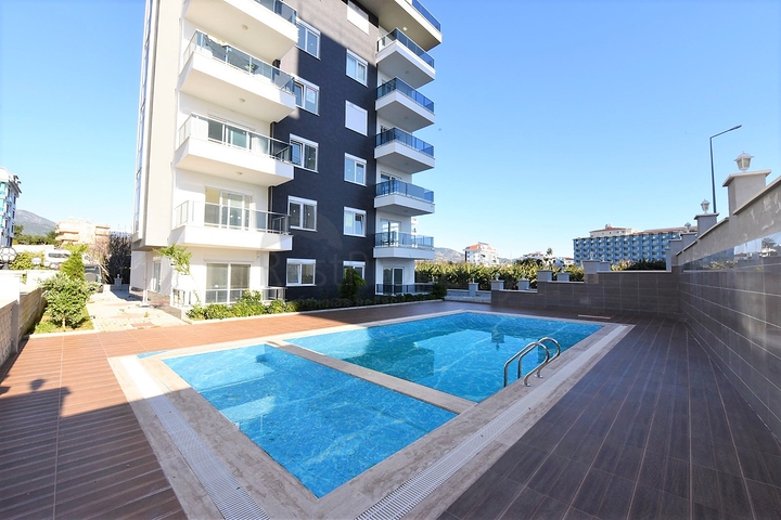 فرصة .. فرصة .. فرصة .. شقة 1+1 ضمن مجمع حديث قريب من البحر / كاستل / الانيا 