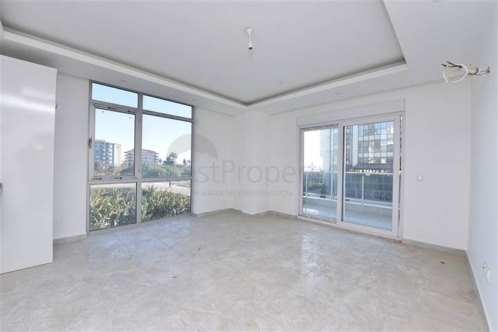 فرصة .. فرصة .. فرصة .. شقة 1+1 ضمن مجمع حديث قريب من البحر / كاستل / الانيا 