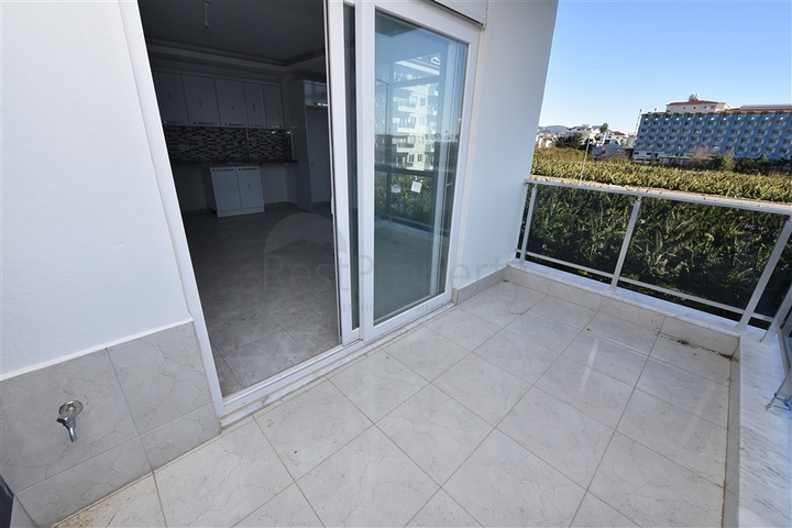 فرصة .. فرصة .. فرصة .. شقة 1+1 ضمن مجمع حديث قريب من البحر / كاستل / الانيا 